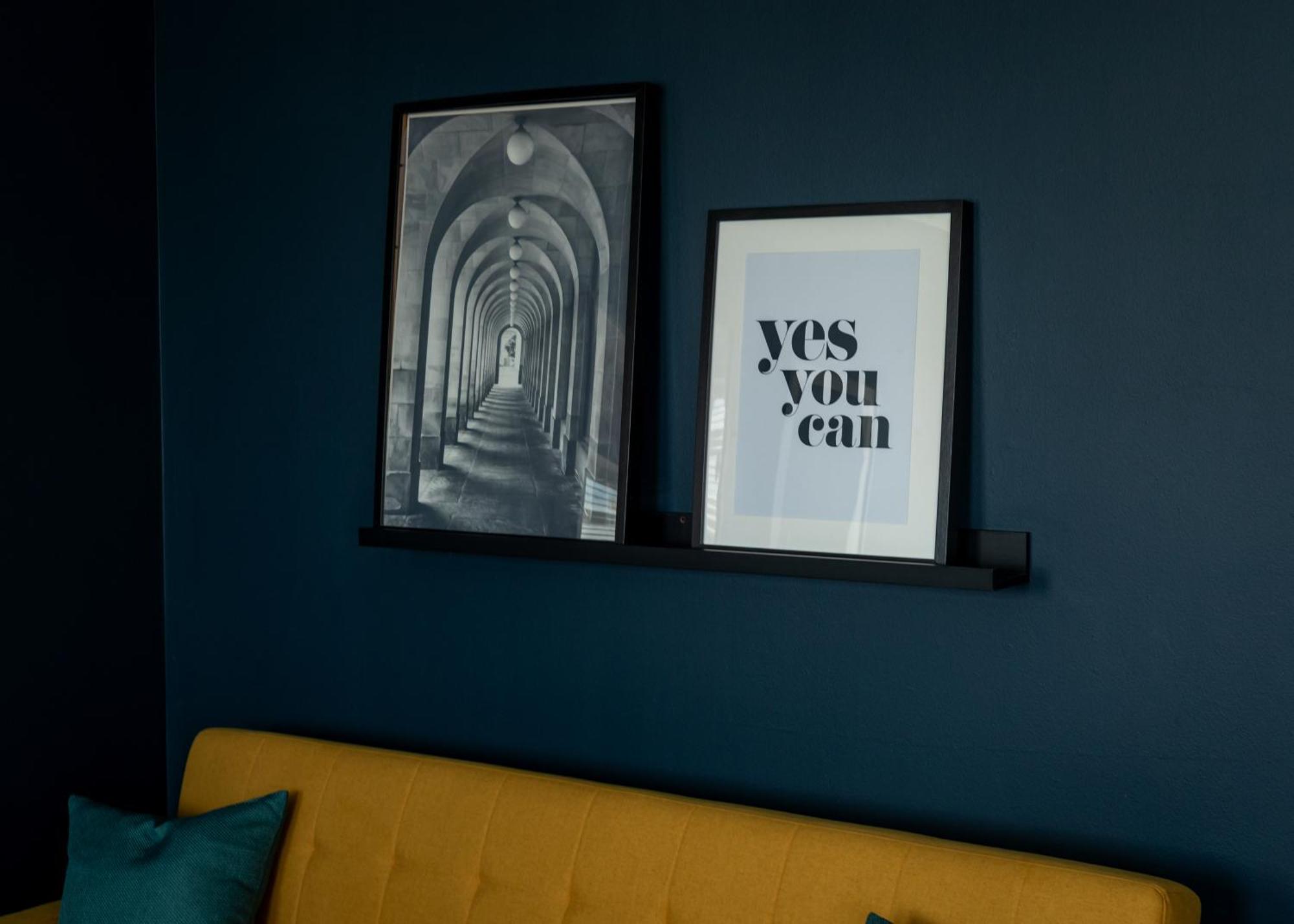 Floor In Centre Apartment *