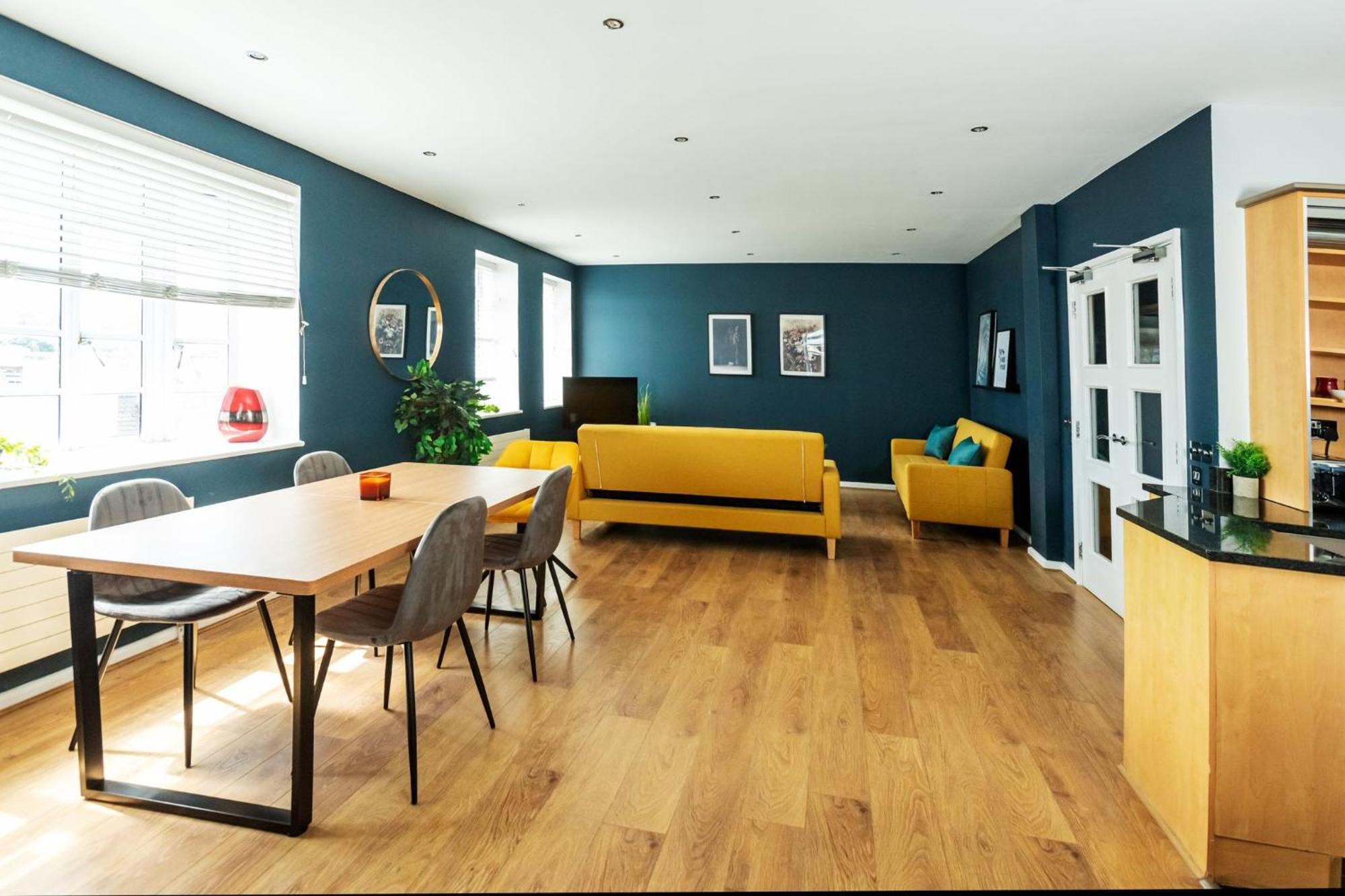 Floor In Centre